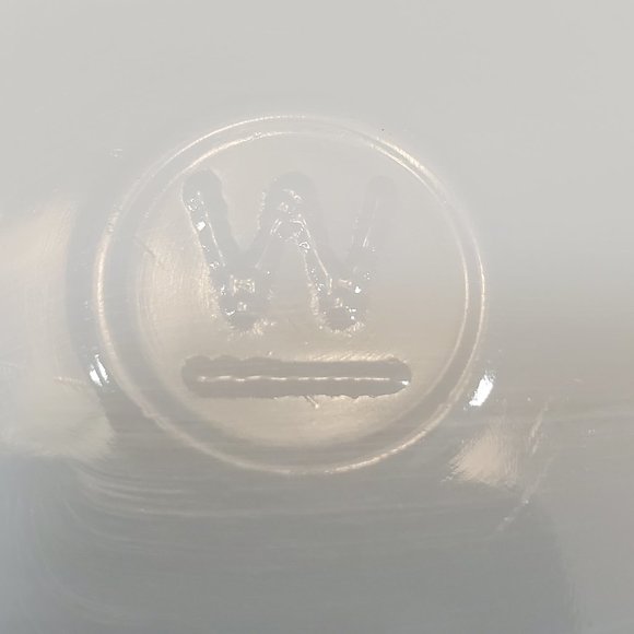 Westinghouse White Lidded Refrigerator Dish Food Storage Dish with Domed Lid - Picture 8 of 11